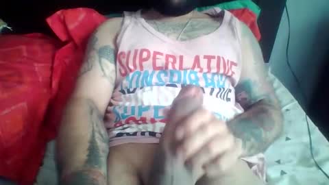 Snapshot of emecuatro20 chatting on December 14, 3:06 pm emecuatro20 online show from December 14, 3:06 pm