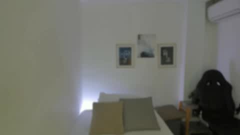 emelie_89 online show from October 22, 12:05 pm