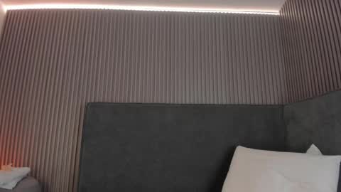 emelie_89 online show from November 6, 11:44 am
