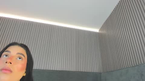 emelie_89 online show from November 26, 11:33 am