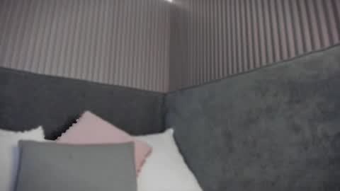 emelie_89 online show from March 6, 11:17 am