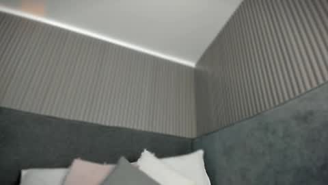 Snapshot of emelie_89 chatting on May 4, 11:39 am emelie_89 online show from May 4, 11:39 am
