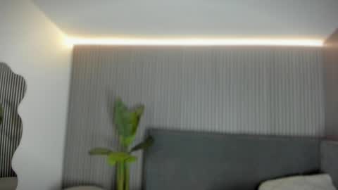 Snapshot of emelie_89 chatting on May 14, 11:39 am emelie_89 online show from May 14, 11:39 am