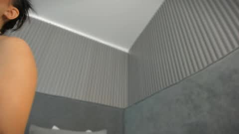 Snapshot of emelie_89 chatting on May 27, 11:29 am emelie_89 online show from May 27, 11:29 am