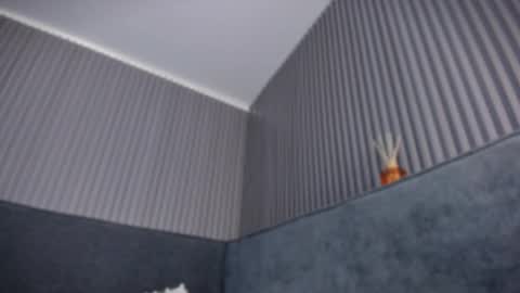 Snapshot of emelie_89 chatting on June 2, 11:34 am emelie_89 online show from June 2, 11:34 am
