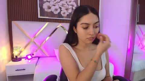 Emily  online show from May 15, 6:31 am