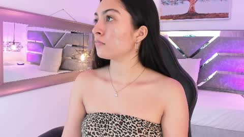 Emily  online show from June 17, 4:15 am