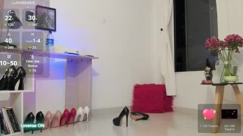 Emely   online show from May 6, 2:08 am