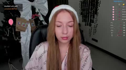 emelia online show from December 22, 9:12 pm