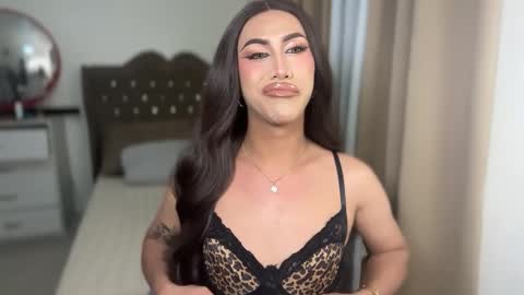 EMELY online show from March 4, 12:33 pm