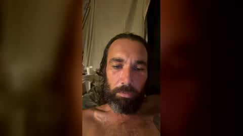 emeraldfox33 online show from April 4, 8:23 am