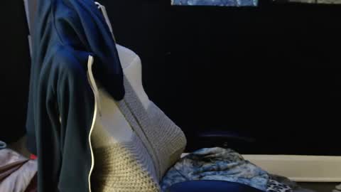 Snapshot of emeraldstrawberri chatting on December 1, 10:59 pm emeraldstrawberri online show from December 1, 10:59 pm