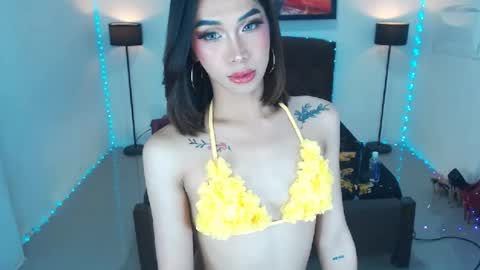emerladmore online show from July 27, 4:58 pm