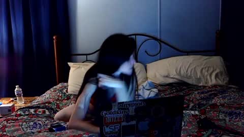 Snapshot of emi_dean87 chatting on September 27, 3:44 am Emi dean online show from September 27, 3:44 am