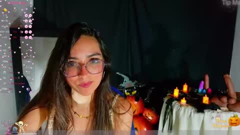 Emmily Roberts online show from November 1, 4:58 am