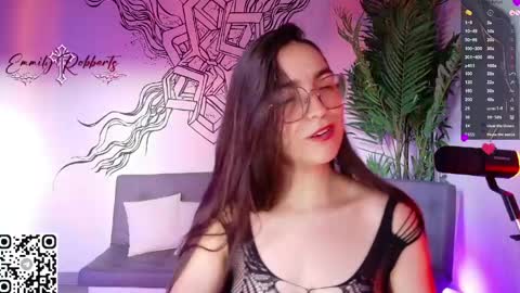 Emmily Roberts online show from April 30, 10:36 pm