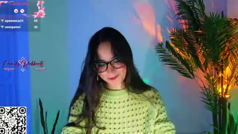 Snapshot of emi_roberts chatting on July 23, 10:40 pm Emmily Roberts online show from July 23, 10:40 pm