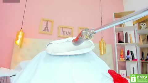 Snapshot of emi_sary chatting on May 17, 12:23 pm Emily Sarai online show from May 17, 12:23 pm