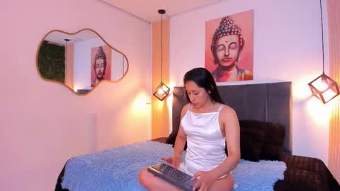 Emi online show from March 17, 4:17 am