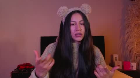 Snapshot of emigomez_ chatting on June 29, 2:51 am Emilia Gomez online show from June 29, 2:51 am