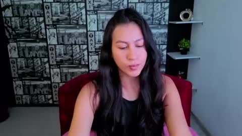 Snapshot of emigomez_ chatting on July 9, 2:37 am Emilia Gomez online show from July 9, 2:37 am
