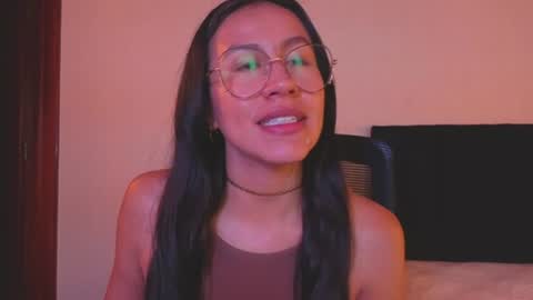 Snapshot of emigomez_ chatting on July 24, 3:04 am Emilia Gomez online show from July 24, 3:04 am