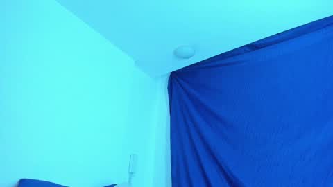 Emi online show from January 8, 6:52 pm