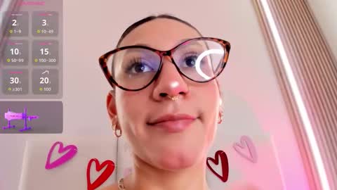 EMILY ROBERTS online show from February 18, 7:43 pm