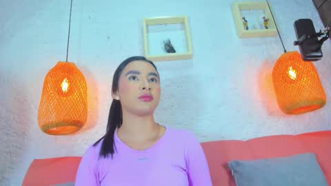 Emily online show from November 6, 12:06 pm