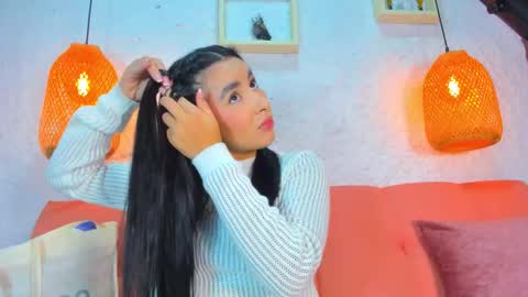 Emily online show from November 26, 12:06 pm