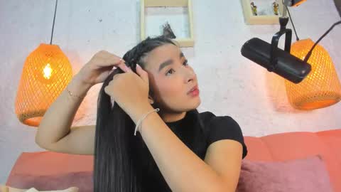 Emily online show from November 27, 12:07 pm