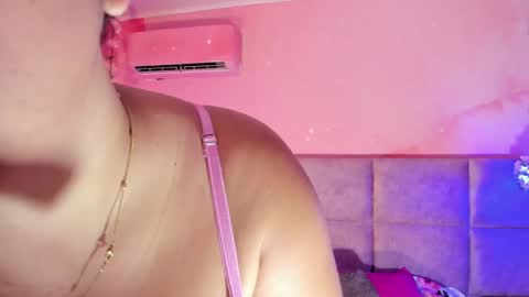 Emiily Grace online show from March 19, 11:36 am