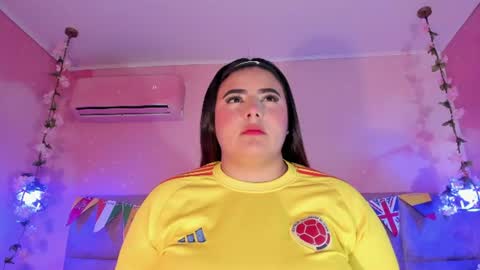 Snapshot of emiilygrace_ chatting on June 21, 11:35 am Emiily Grace online show from June 21, 11:35 am