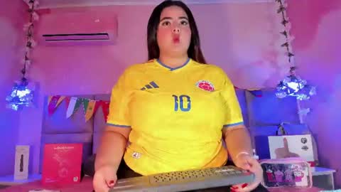 Snapshot of emiilygrace_ chatting on July 3, 11:38 am Emiily Grace online show from July 3, 11:38 am