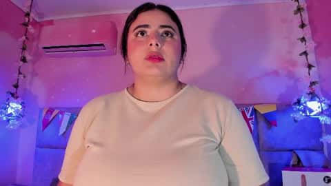 Snapshot of emiilygrace_ chatting on July 13, 11:46 am Emiily Grace online show from July 13, 11:46 am