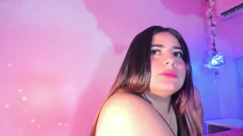 Snapshot of emiilygrace_ chatting on July 21, 7:49 pm Emiily Grace online show from July 21, 7:49 pm