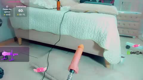 EmillySaenz online show from October 23, 12:59 pm