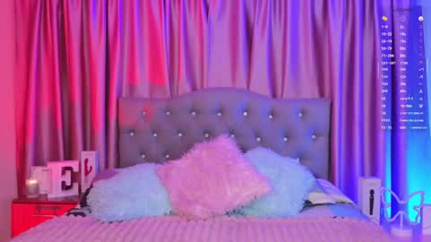 Emily online show from May 5, 4:09 am