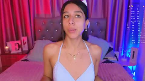 Snapshot of emiiscoot_1 chatting on May 6, 3:02 am Emily online show from May 6, 3:02 am