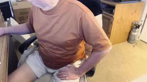 Snapshot of emil_karpo chatting on May 15, 2:57 pm Terrance1st online show from May 15, 2:57 pm