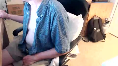 Snapshot of emil_karpo chatting on June 7, 3:27 pm Terrance1st online show from June 7, 3:27 pm