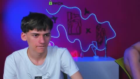 Snapshot of emil_lucky chatting on April 4, 6:16 pm emil_lucky online show from April 4, 6:16 pm