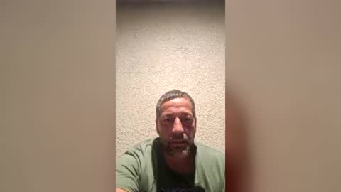 Snapshot of emilabreu chatting on June 12, 5:50 am emilabreu online show from June 12, 5:50 am