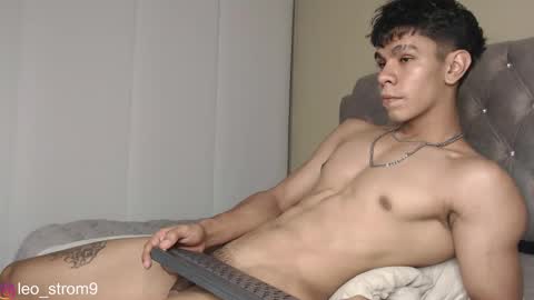 emile_239 online show from February 24, 3:23 am