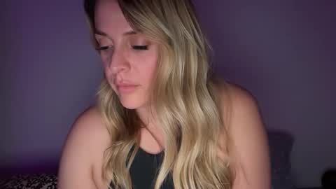 emilelovesyou online show from March 30, 6:03 am