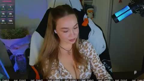 Emili online show from December 15, 2:32 pm