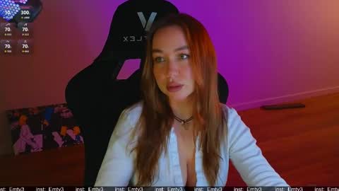 Emili online show from May 23, 7:56 am