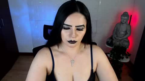 Snapshot of emili_evans_ chatting on July 26, 12:52 am POWERFULL GODDESS EMILI online show from July 26, 12:52 am