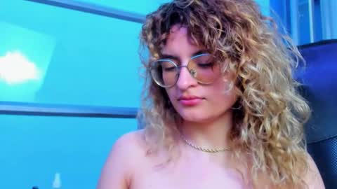 Emy  online show from December 21, 3:08 pm