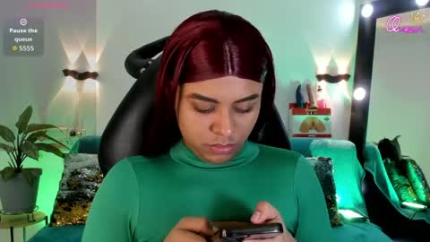 Snapshot of emili_roux chatting on May 9, 9:47 am Emili roux online show from May 9, 9:47 am